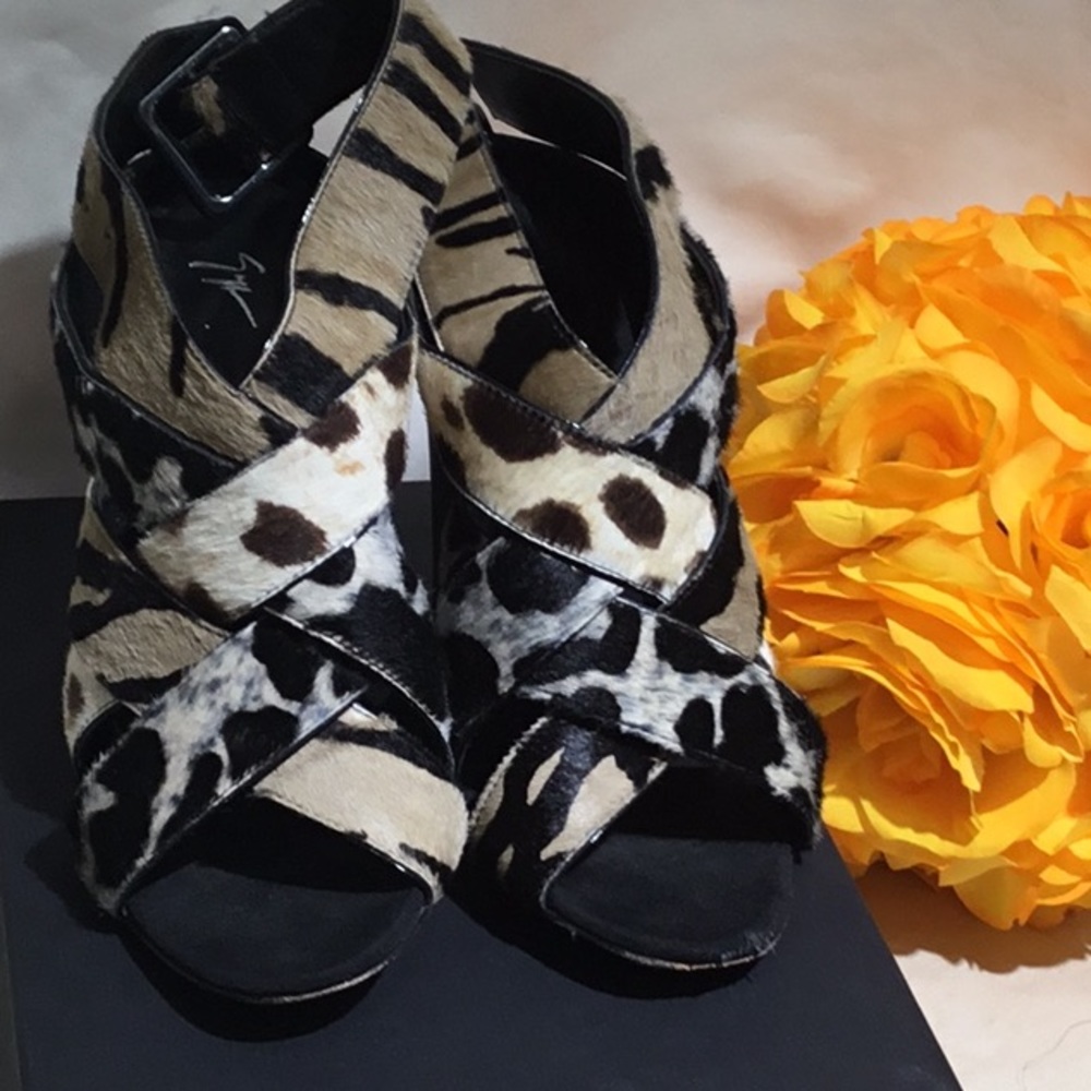 Giuseppe Zanotti Alien Dubai Crisscross Sandal 7.5